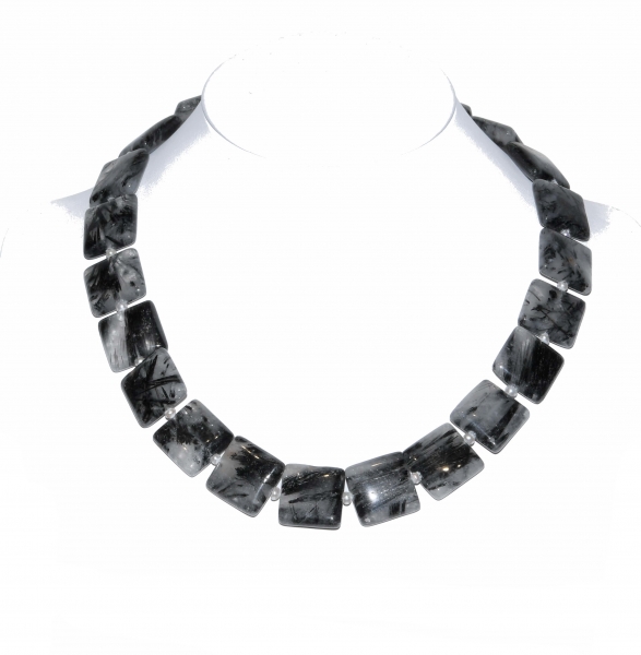Collier aus Turmalinquarz mit Süßwasserperlen